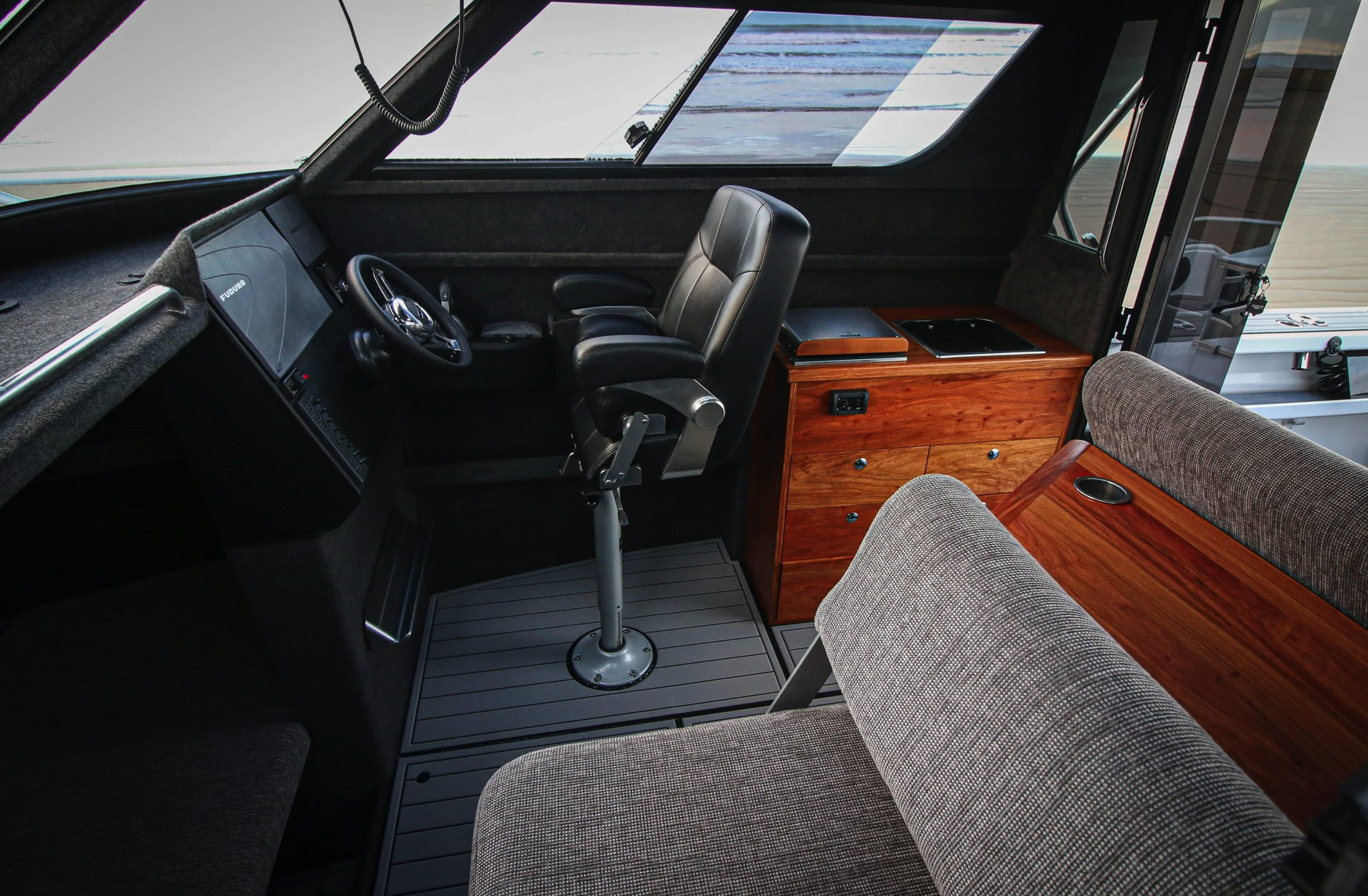 Starboard side wheelhouse layout