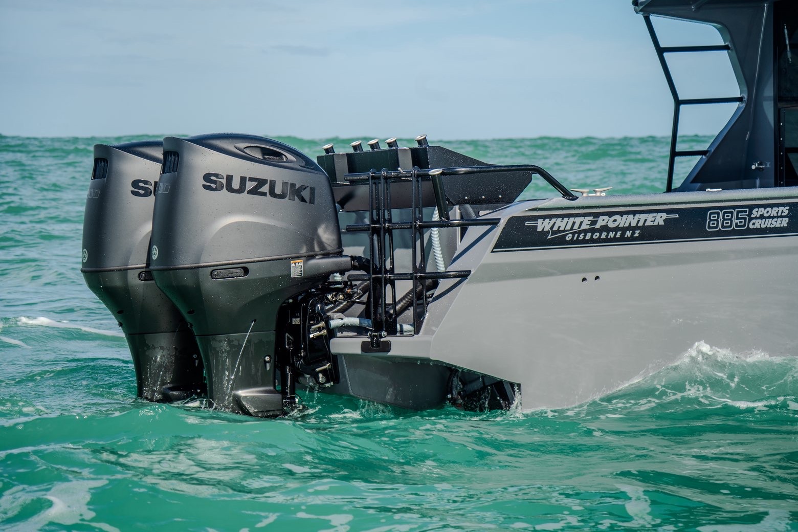 Twin outboard transom